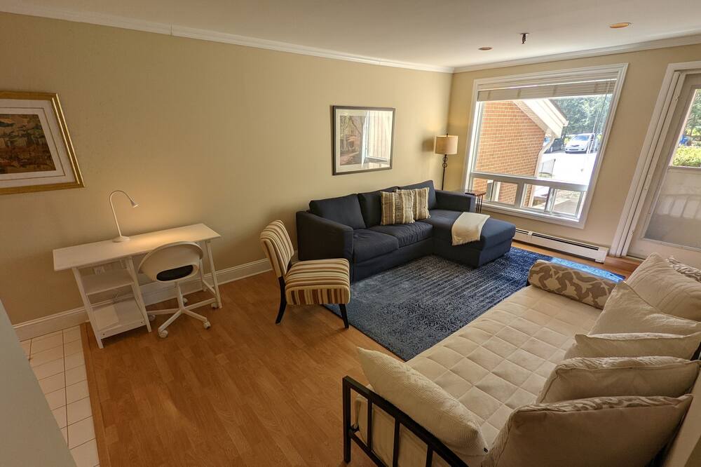 Photo of Livingroom in Bedford