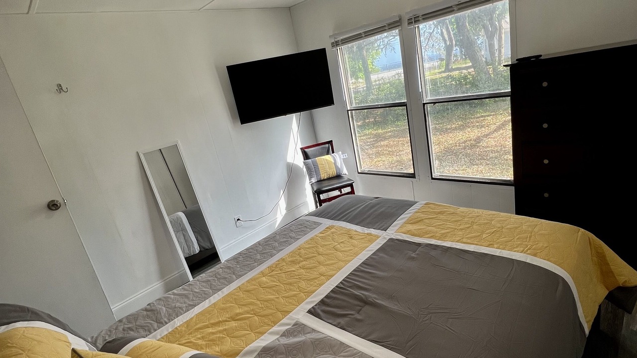 Photo of Bedroom in Choctaw Beach
