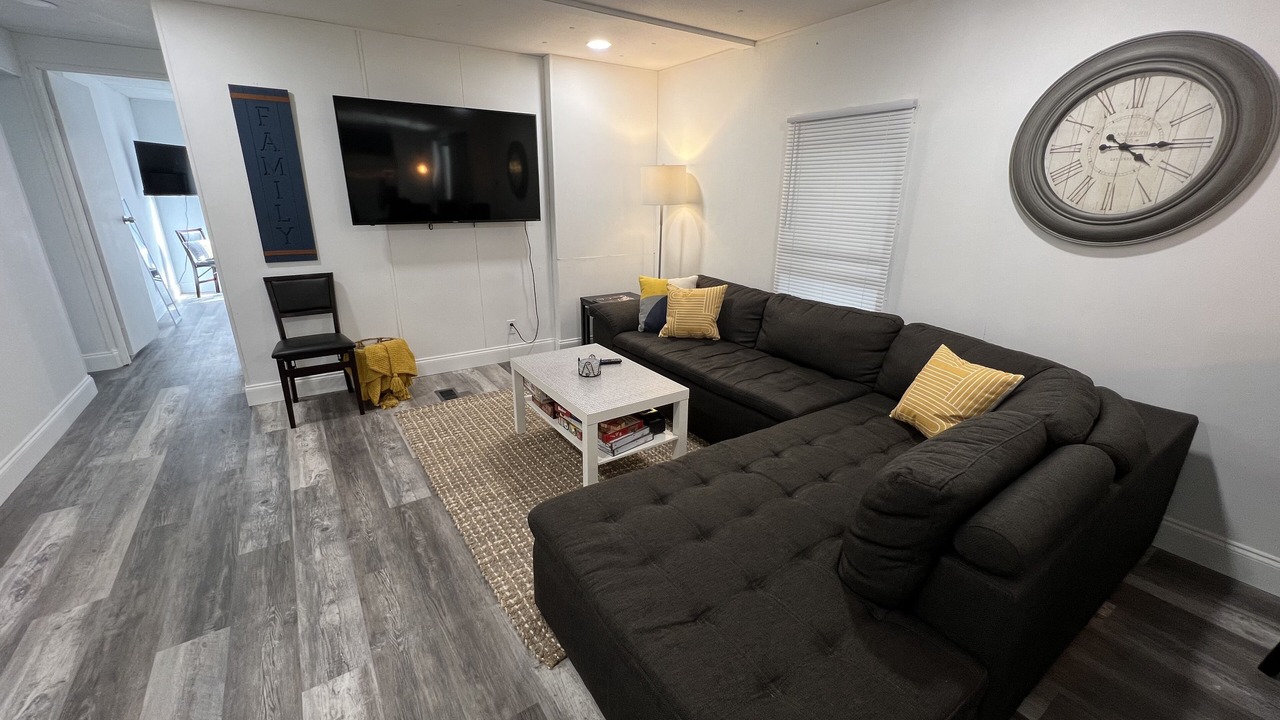 Photo of Livingroom in Choctaw Beach