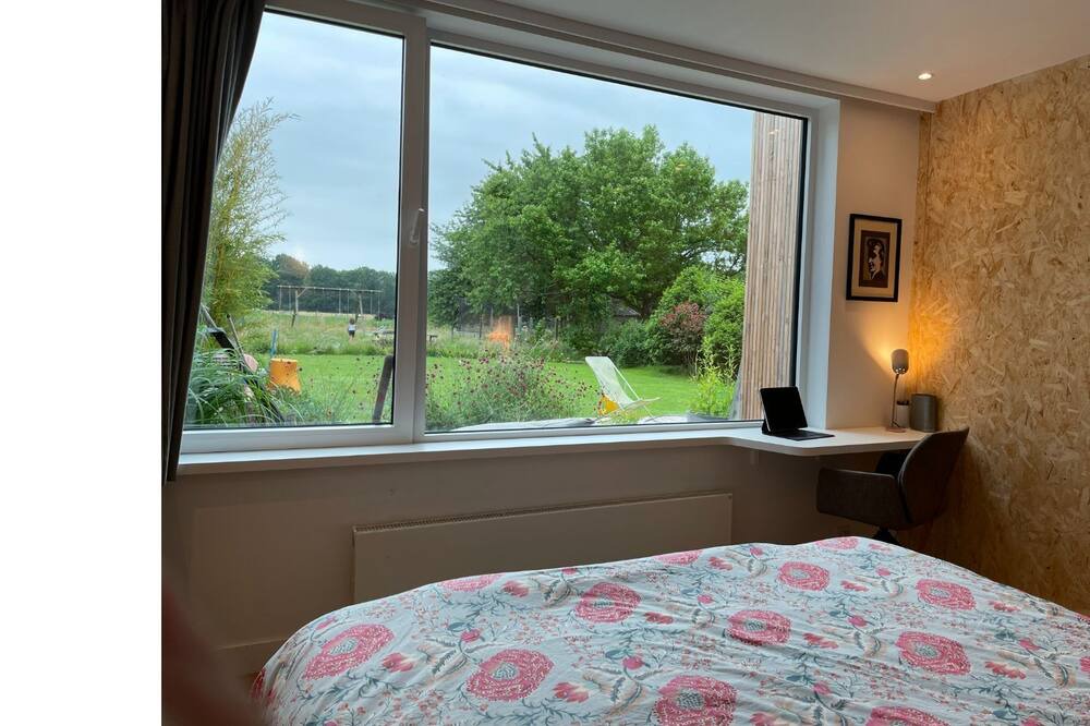 Photo of Bedroom in Louvil