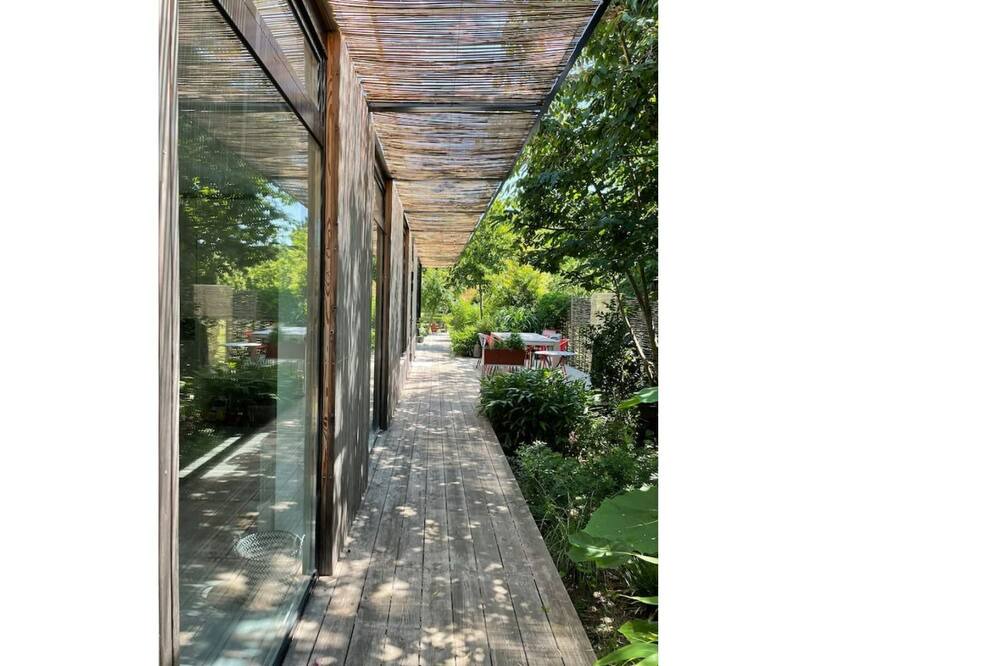 Photo of Outdoor in Louvil