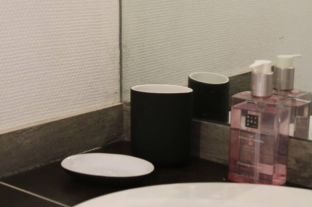 Photo of Bathroom in Flers