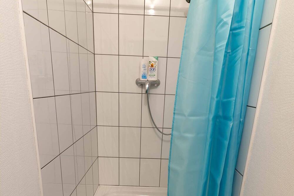 Photo of Bathroom in Flers