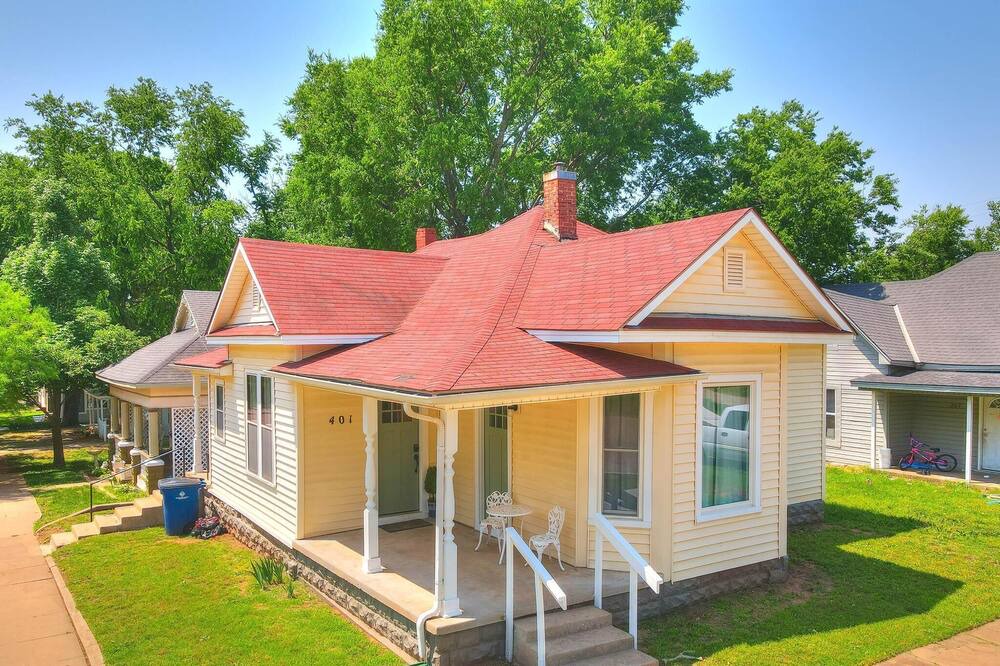 Photo of Outdoor in Guthrie
