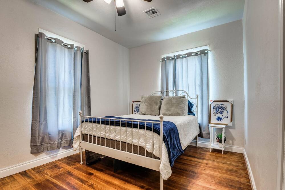Photo of Bedroom in Guthrie