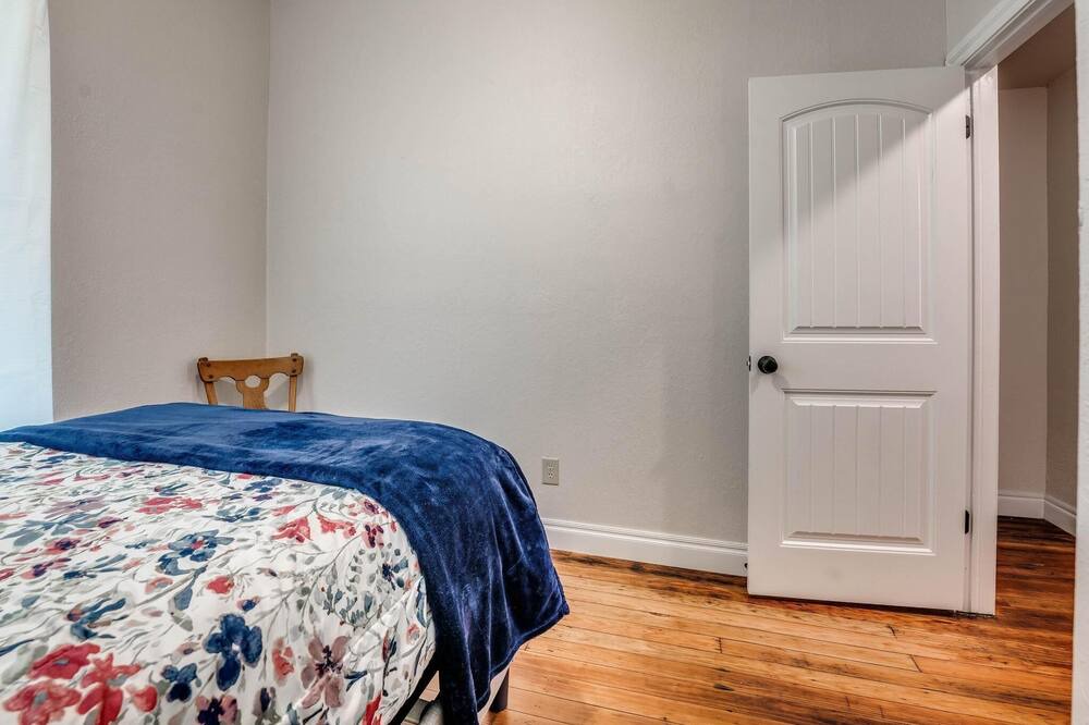 Photo of Bedroom in Guthrie