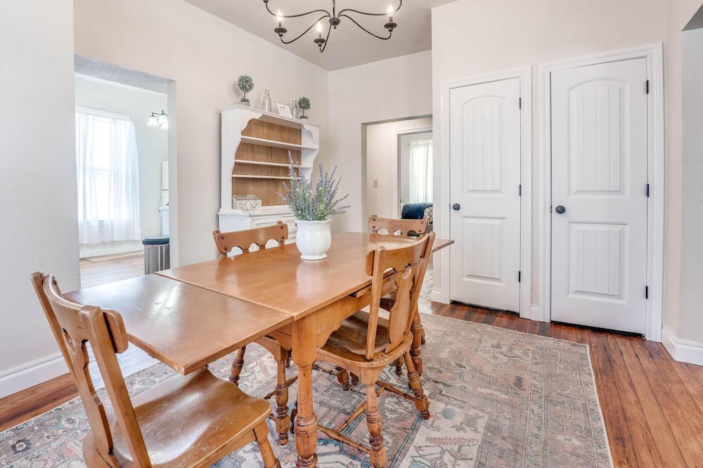 Photo of Kitchen in Guthrie
