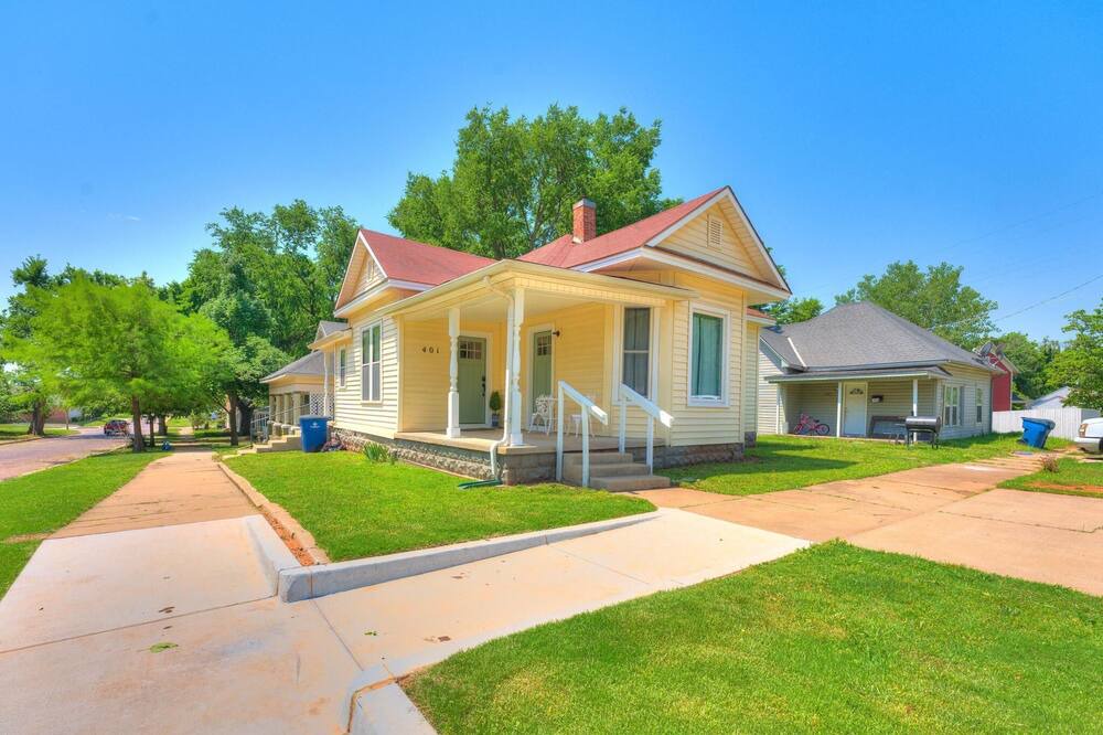 Photo of Outdoor in Guthrie
