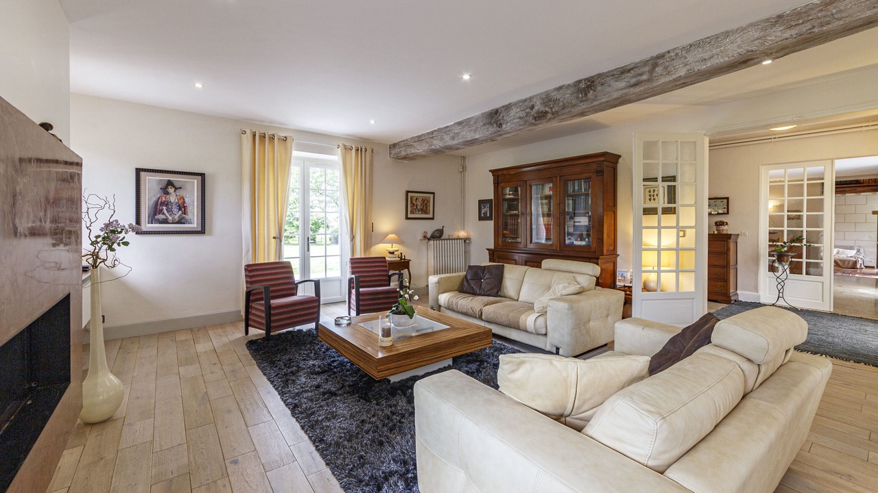 Photo of Livingroom in Saint-Jean-des-Mauvrets