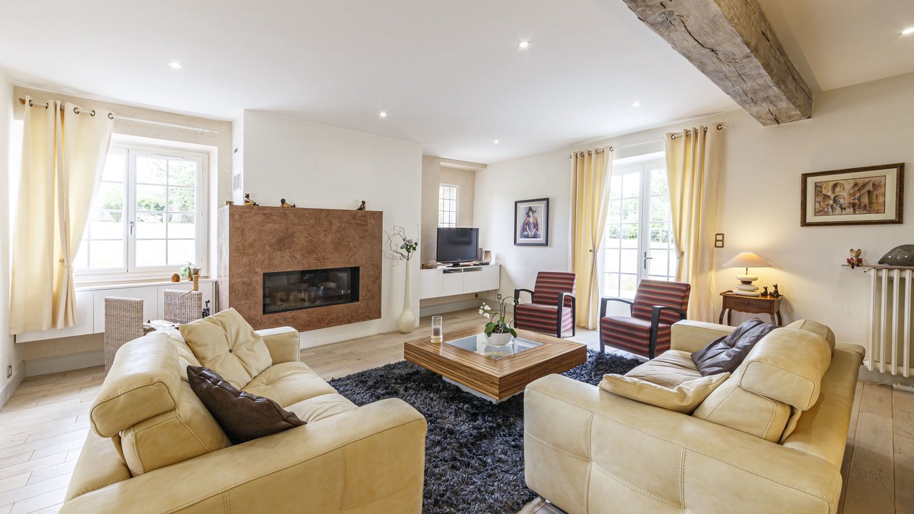 Photo of Livingroom in Saint-Jean-des-Mauvrets