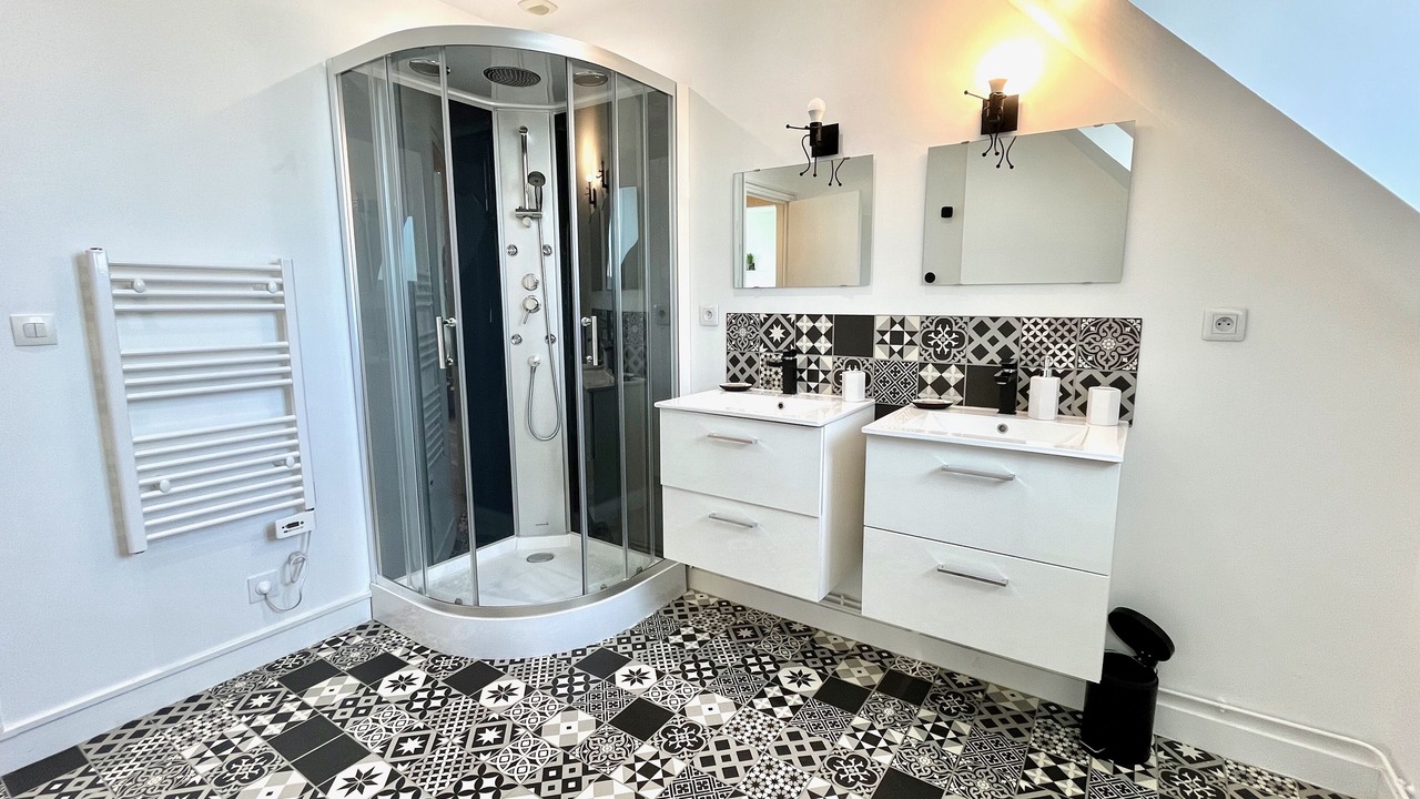 Photo of Others in Sannerville