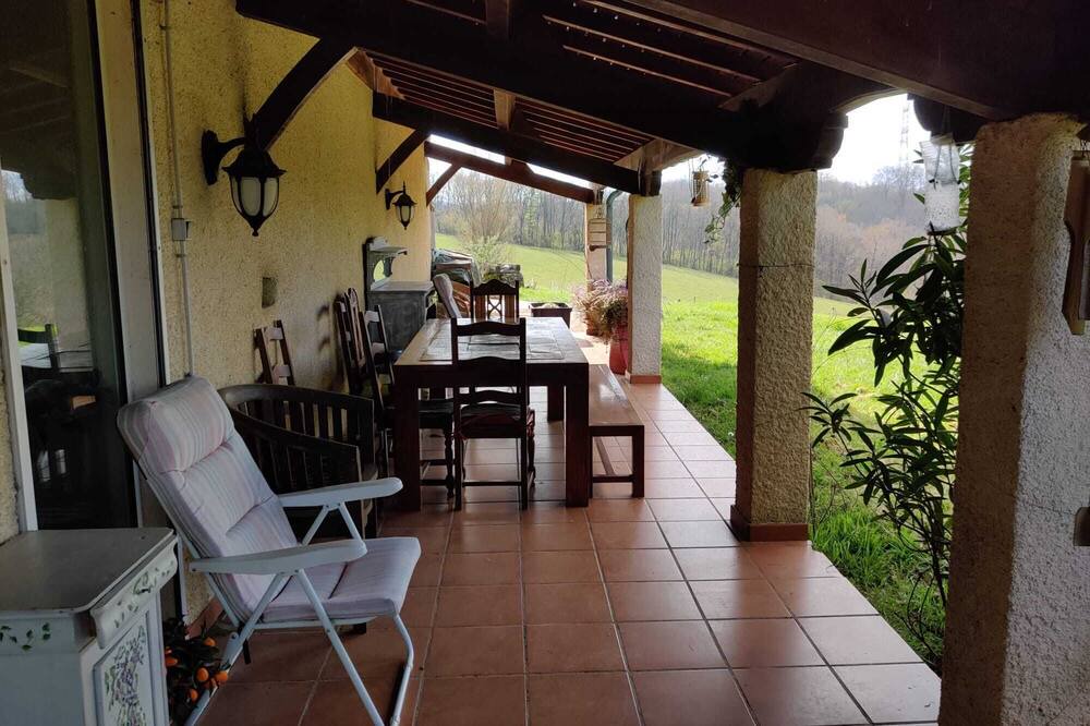 Photo of Patio Balcony in Montegut-Arros