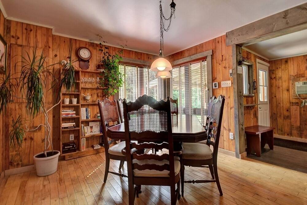 Photo of Kitchen in Sainte-Emelie