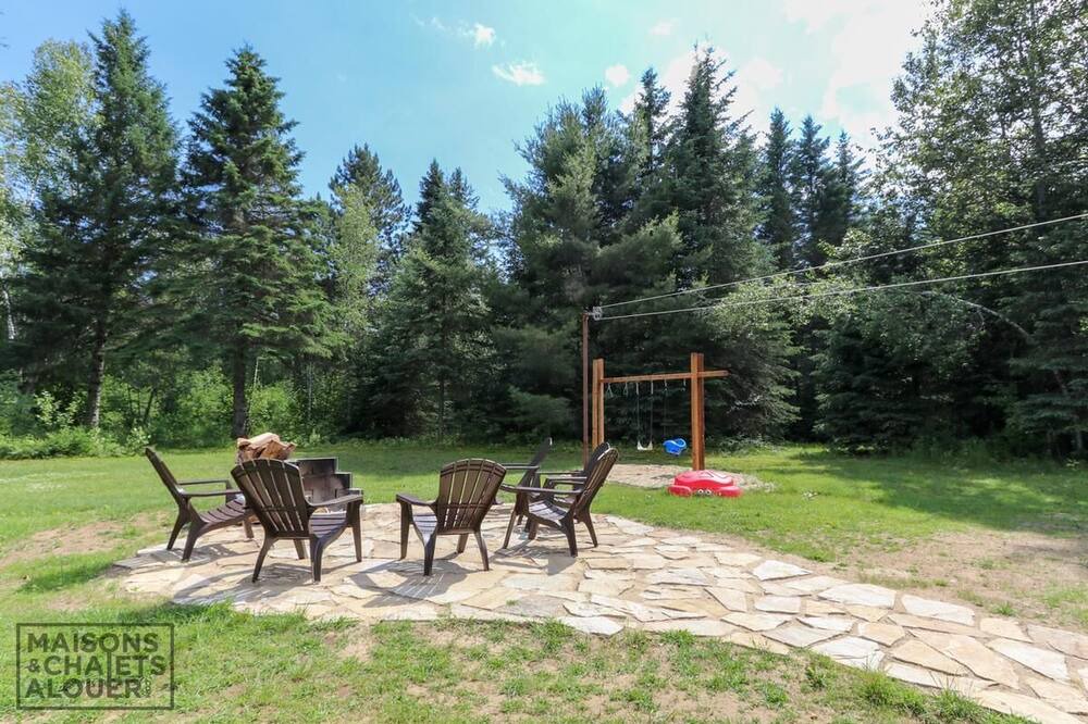 Photo of Outdoor in Sainte-Emelie