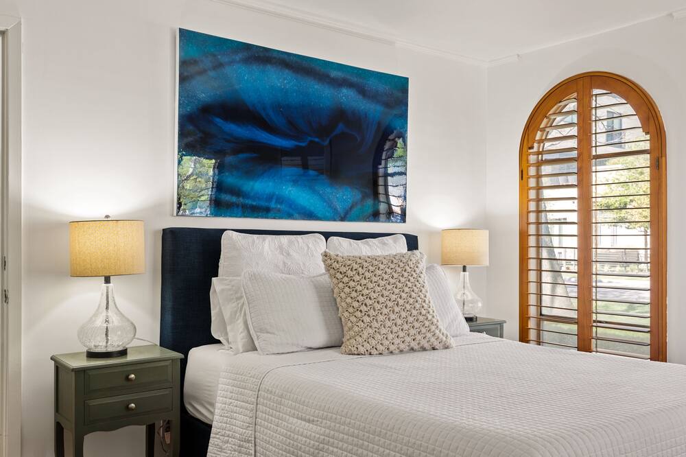 Photo of Bedroom in Knox - Henderson