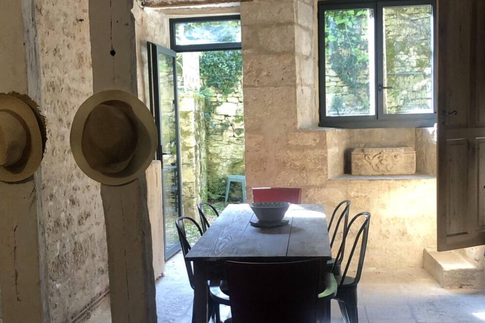 Photo of Kitchen in Flavigny-sur-Ozerain
