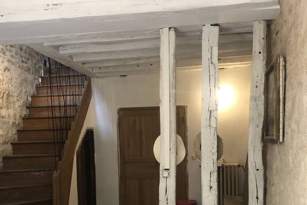 Photo of Others in Flavigny-sur-Ozerain