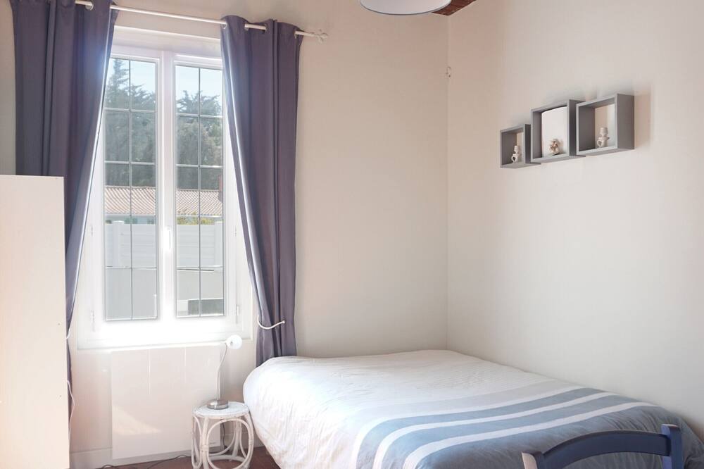 Photo of Bedroom in Saint-Jean-de-Monts