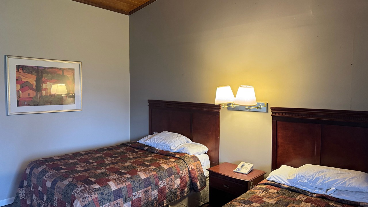 Photo of Bedroom in Clinton