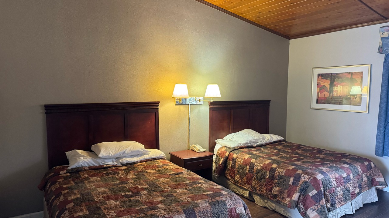 Photo of Bedroom in Clinton