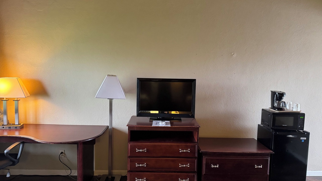 Photo of Bedroom in Clinton