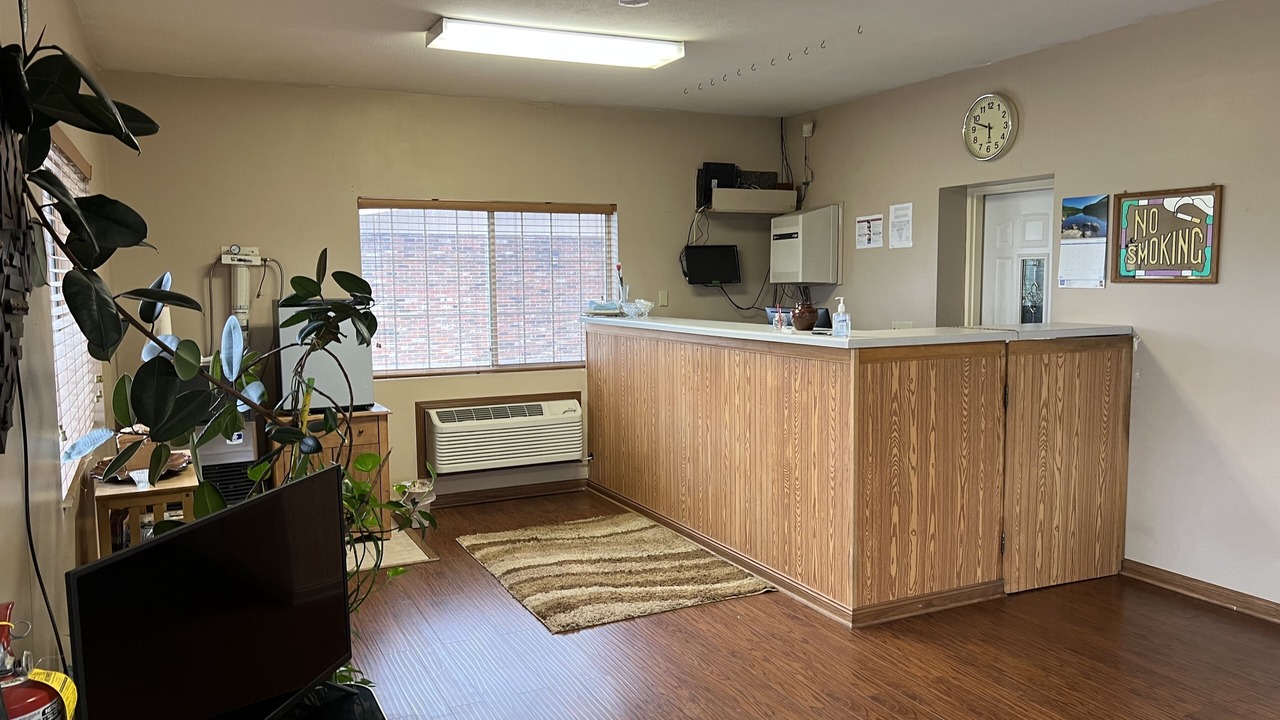 Photo of Others in Clinton