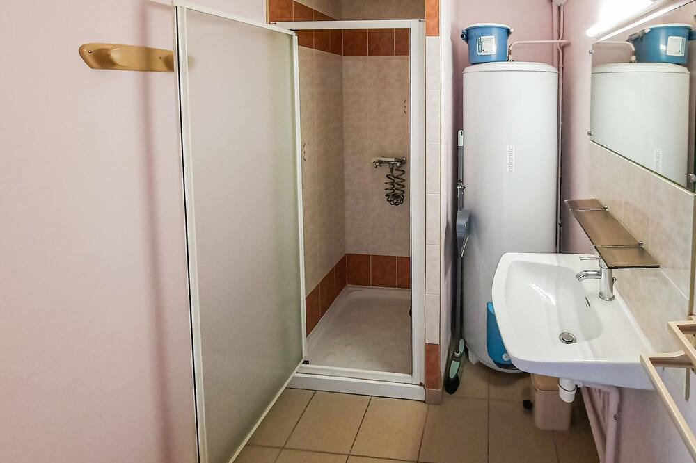 Photo of Bathroom in Le Vivier-sur-Mer