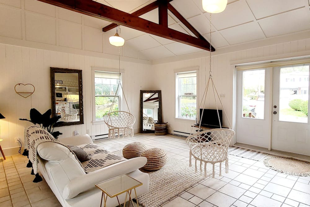 Photo of Livingroom in Venise-en-Quebec