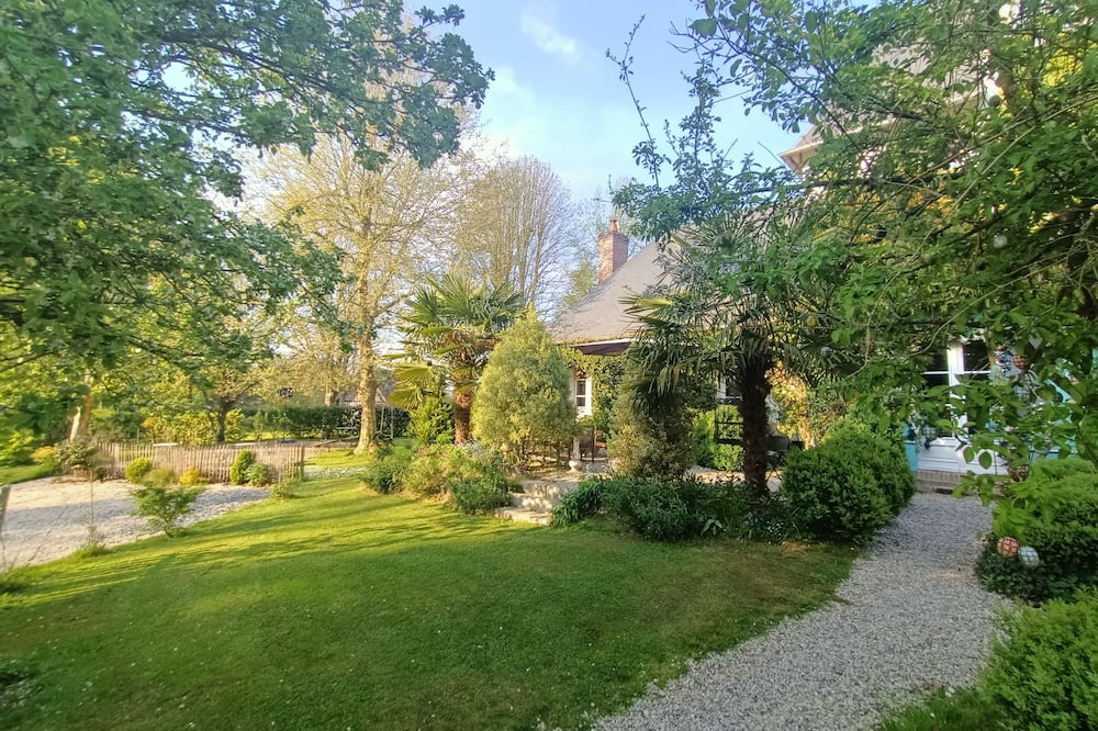 Photo of Outdoor in Fourneville