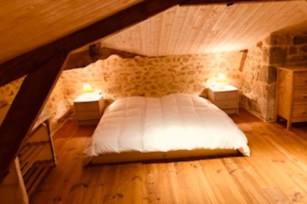 Photo of Bedroom in Fregimont