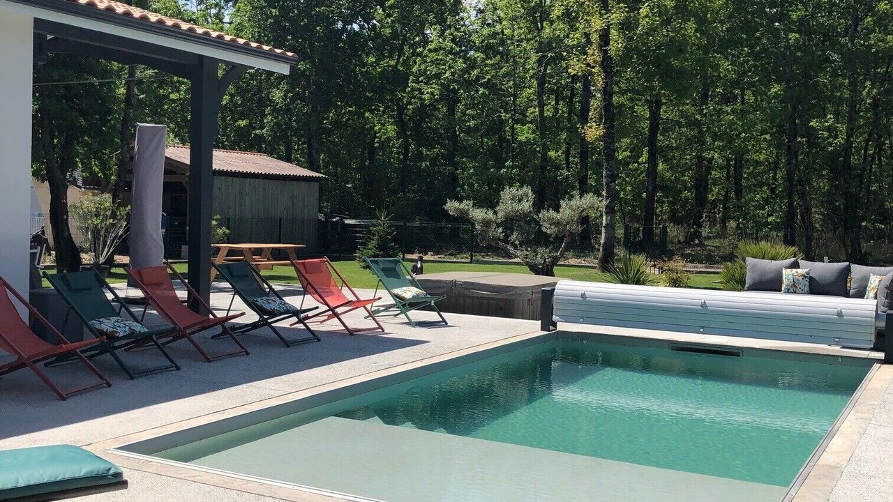 Photo of Outdoor in Saint-Aubin-de-Medoc