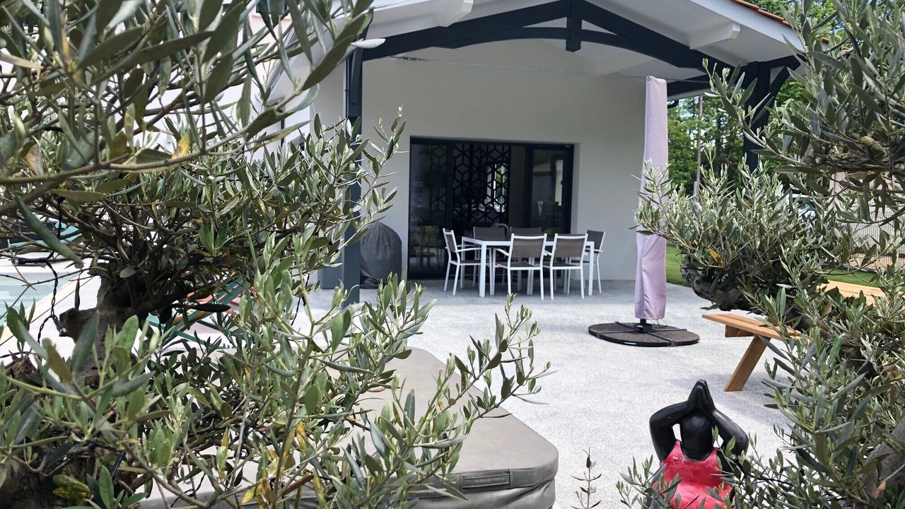 Photo of Outdoor in Saint-Aubin-de-Medoc