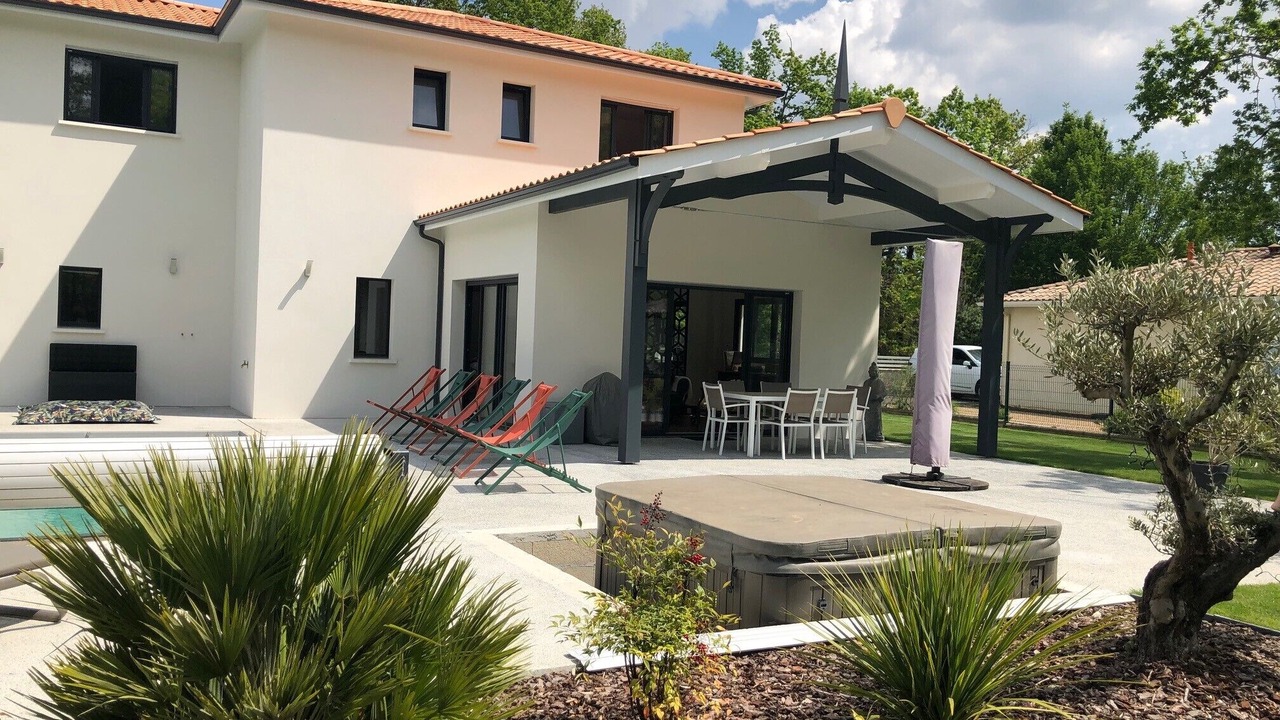 Photo of Outdoor in Saint-Aubin-de-Medoc