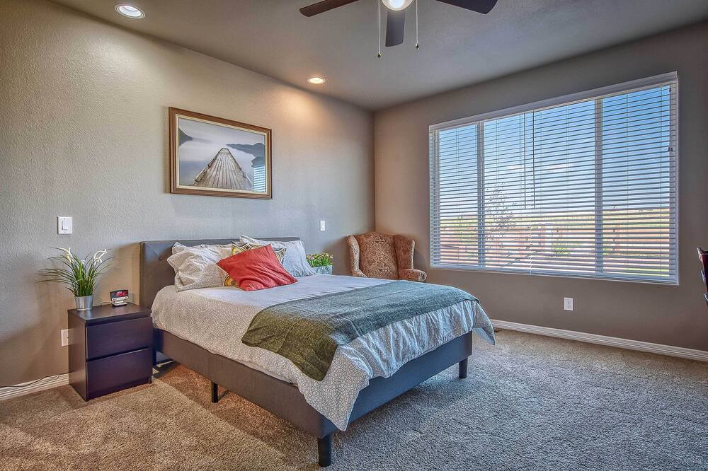 Photo of Bedroom in Elbert