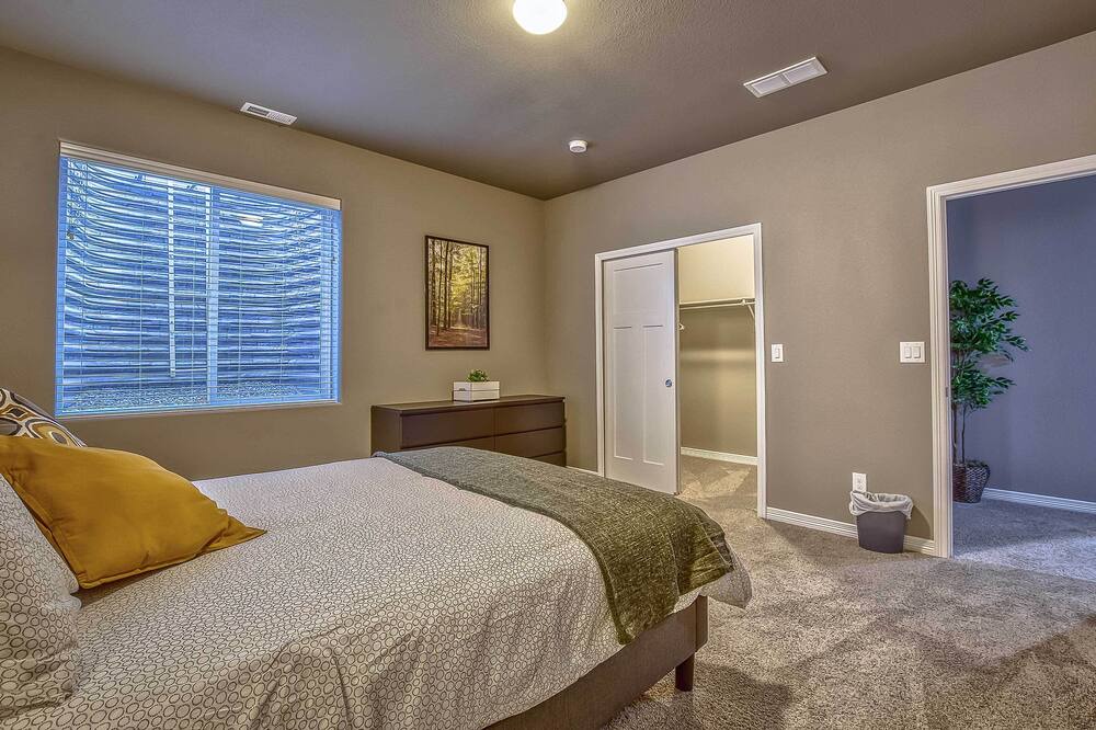 Photo of Bedroom in Elbert