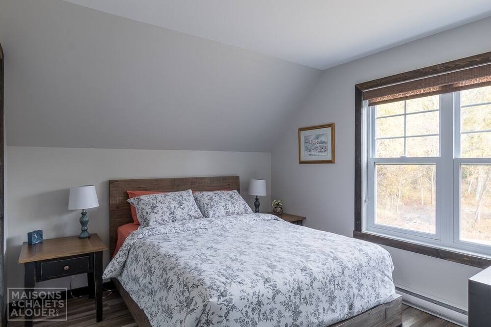 Photo of Bedroom in Matawinie Regional County Municipality