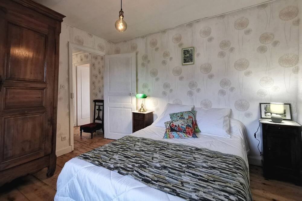Photo of Bedroom in Domeyrat