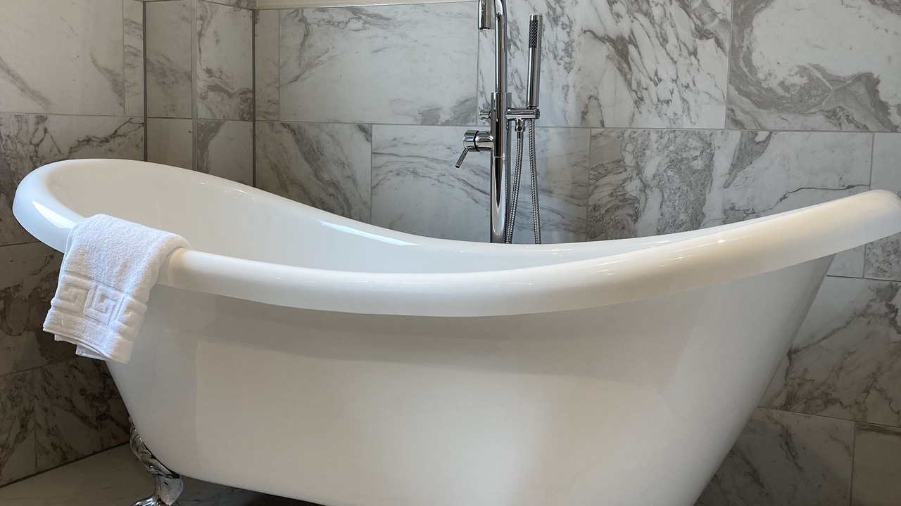 Photo of Bathroom in Litton