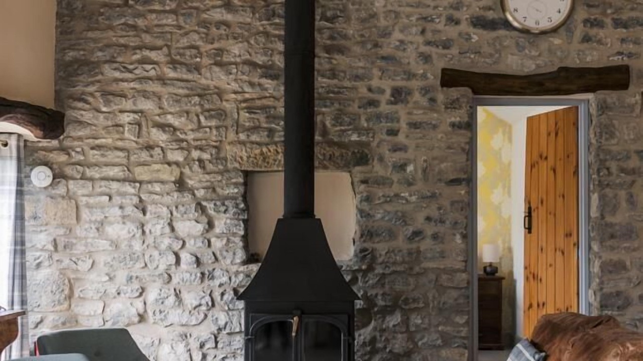 Photo of Others in Litton