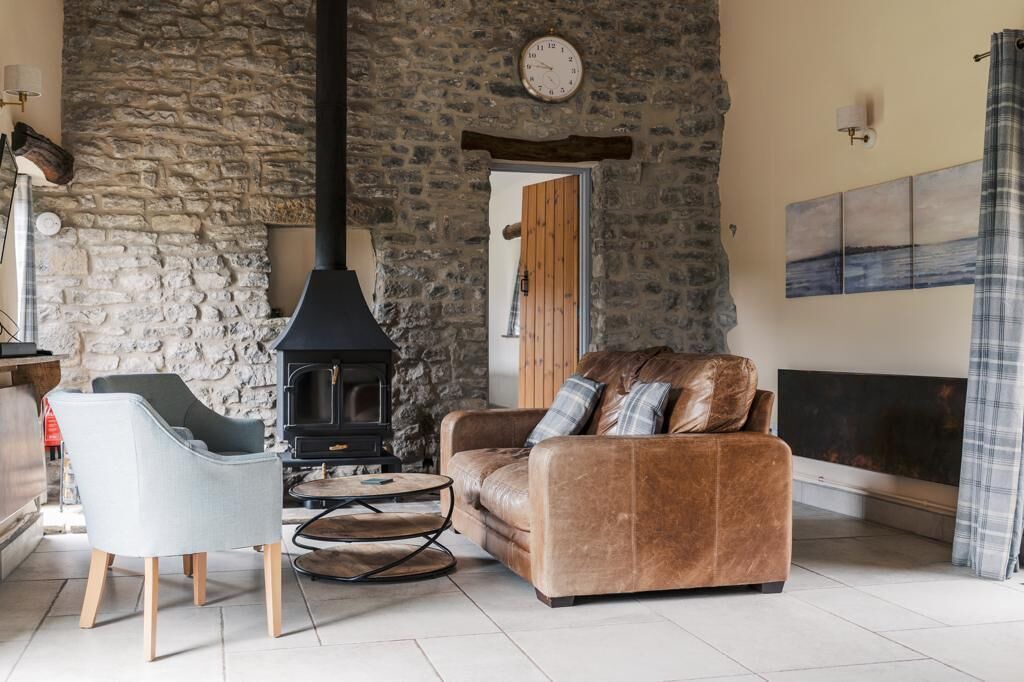 Photo of Others in Litton