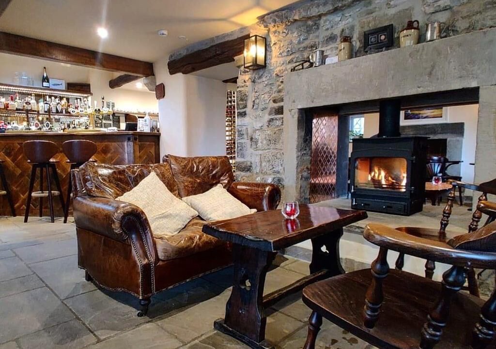 Photo of Others in Litton