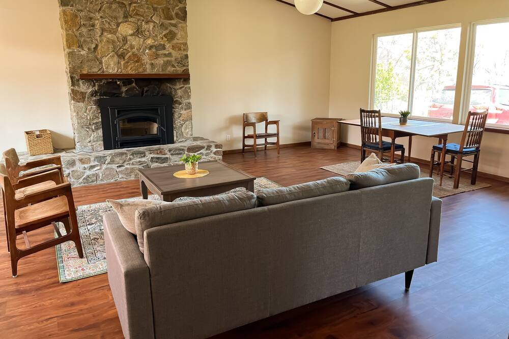 Photo of Bedroom in Grass Valley