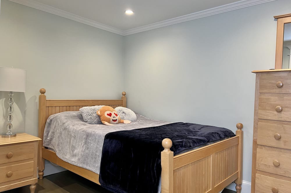 Photo of Bedroom in Milton