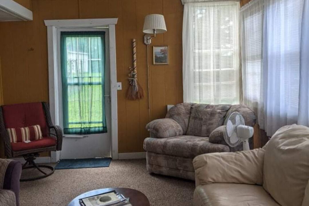 Photo of Livingroom in Wolcott