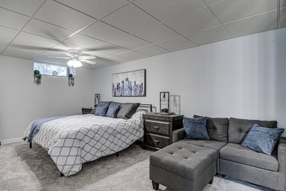 Photo of Bedroom in Jamestown