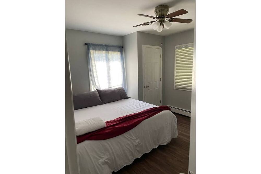 Photo of Bedroom in Jamestown