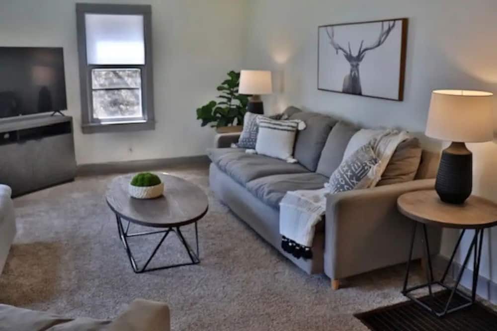 Photo of Livingroom in Coudersport