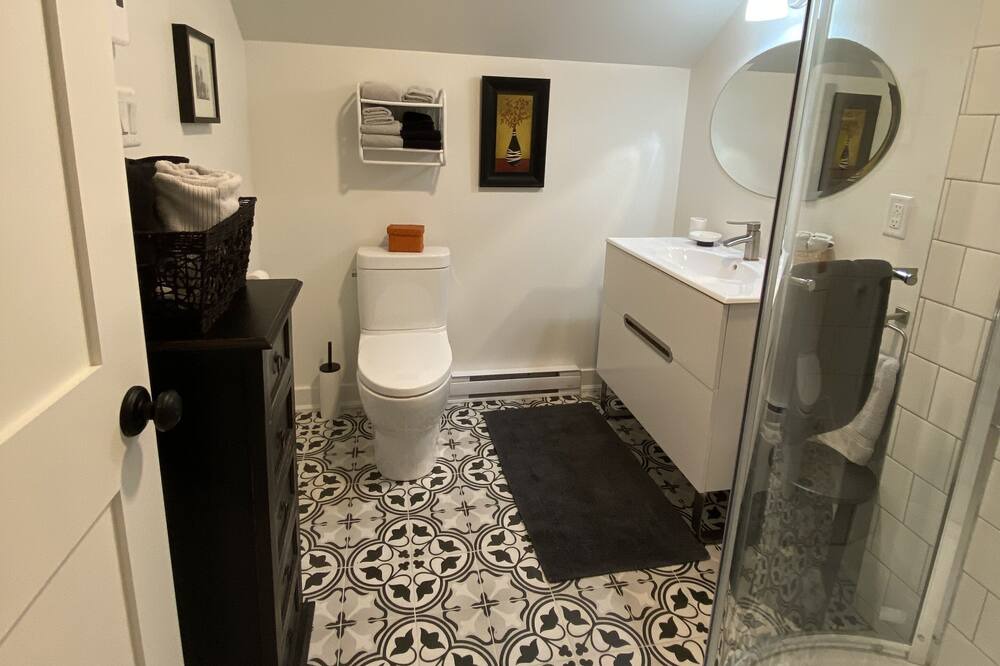Photo of Bathroom in La Peche