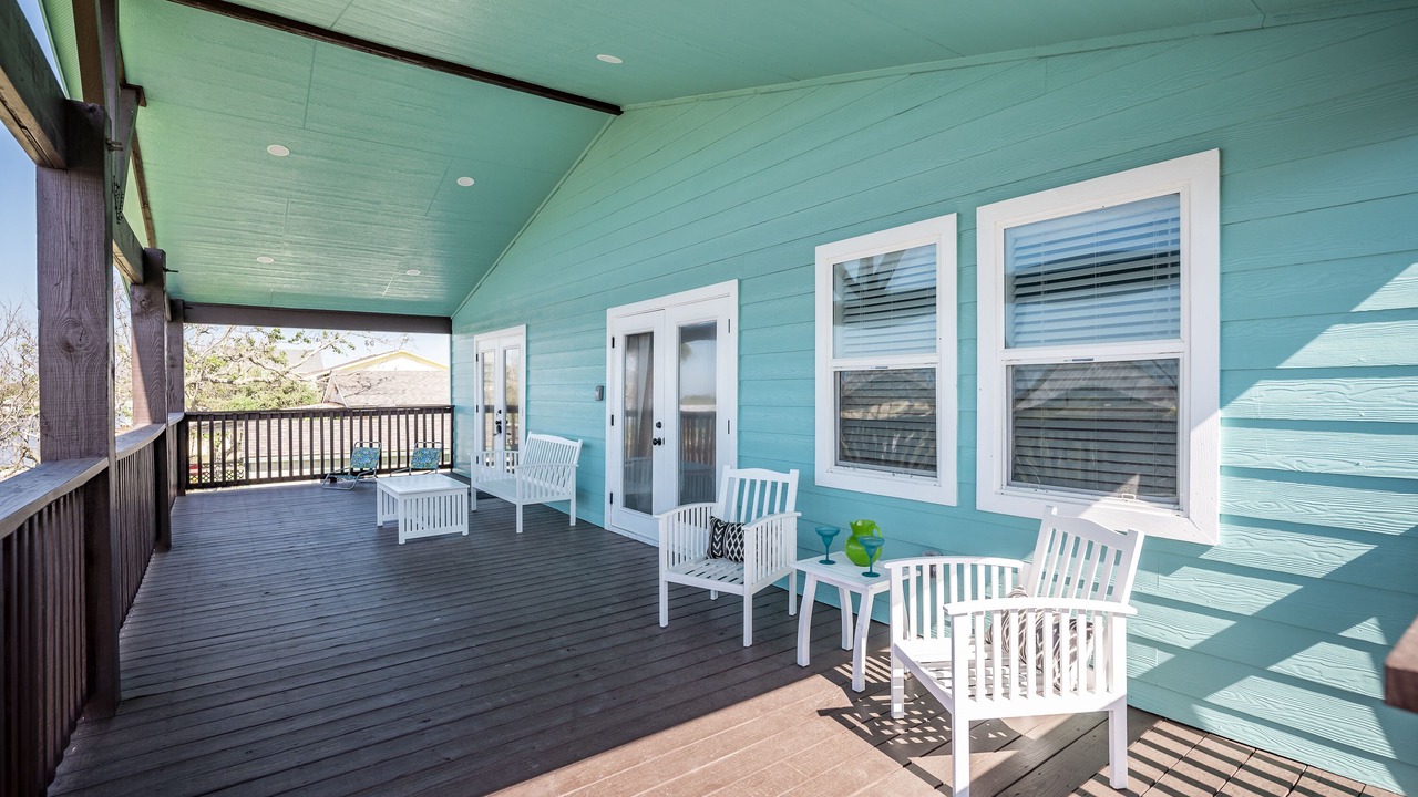 Photo of Patio Balcony in Cedar Lane