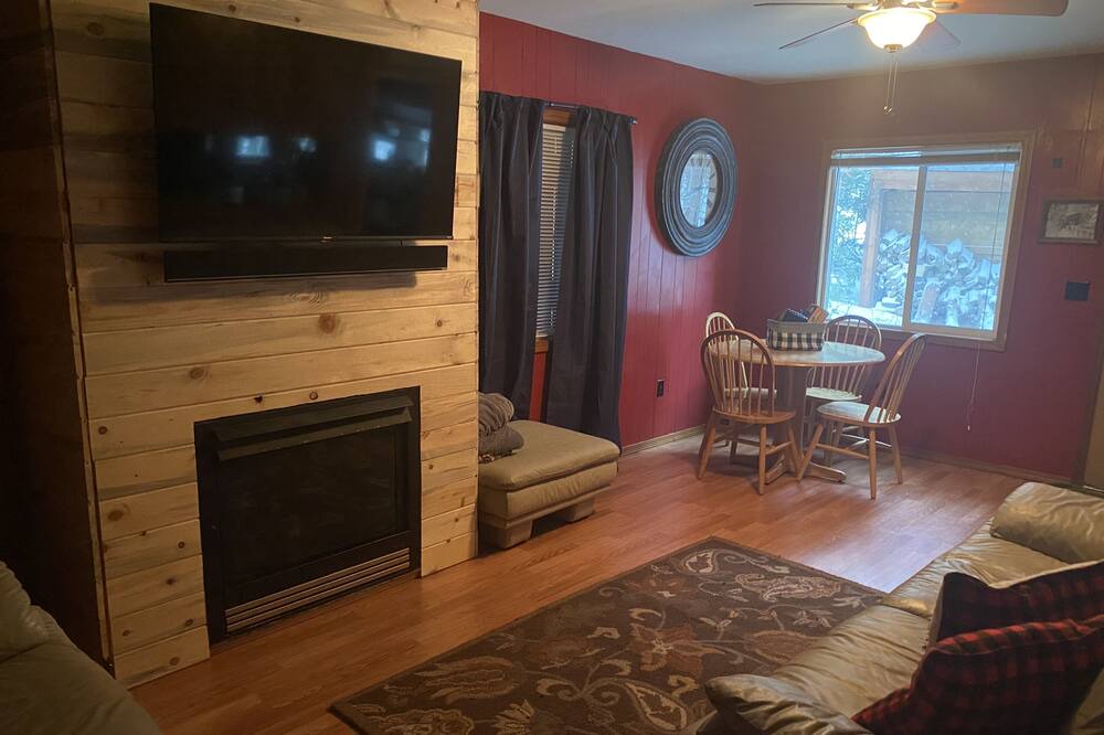 Photo of Livingroom in Weston
